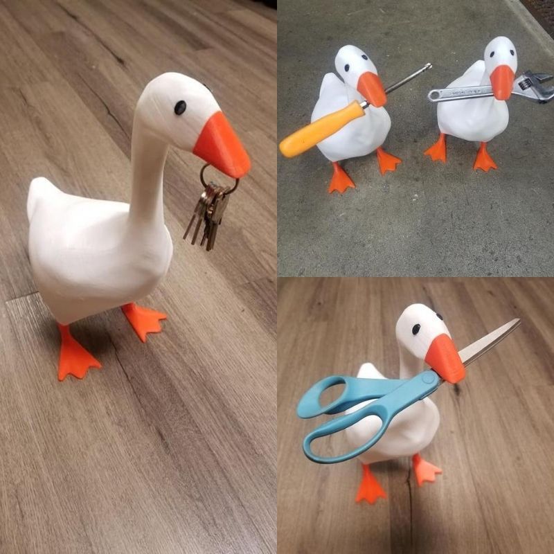 Duck Magnetic Statue